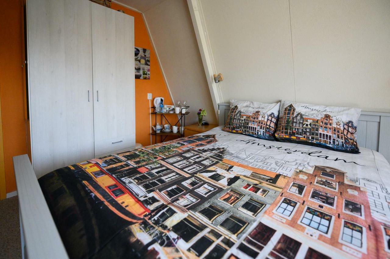 Bed And Breakfast Ineke En John Hoofddorp Exterior photo